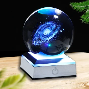 8 cm 3D lasergraveerimine Galaxy K9 Kristall Kera Uus Värviline Muutlik LED Baasi Kodu Kaunistamiseks Palli Ornament Maailma